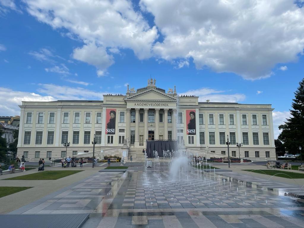 Cosy Inner City Getaway Bestern Szegedin Exterior foto